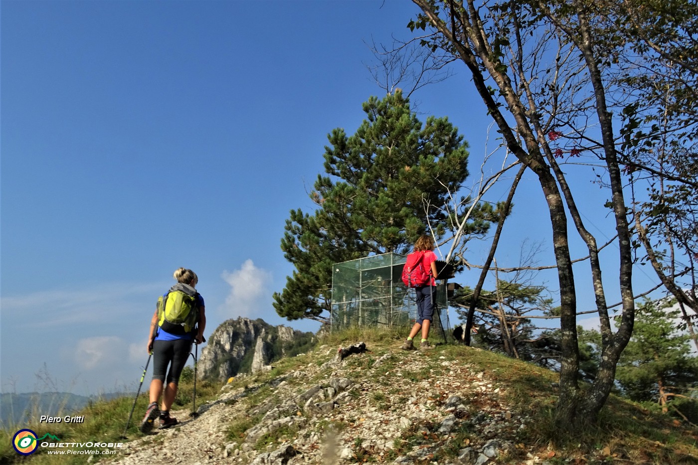 52 Capanno di caccia sul sent. 594 -'linea taglia-fuoco'.JPG